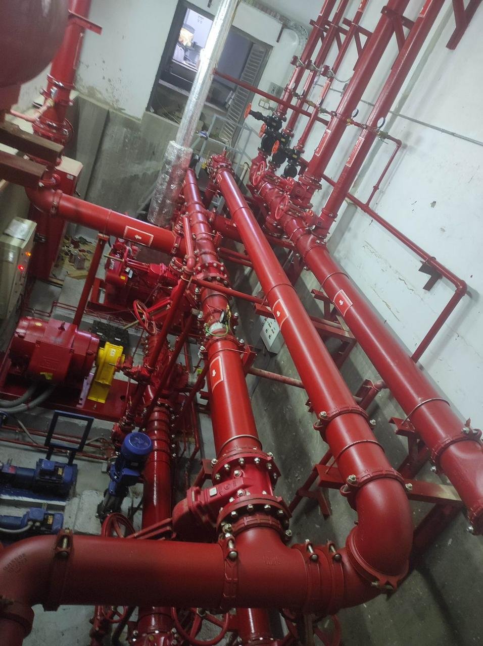  الإشراف على تنفيذ أنظمة السلامة