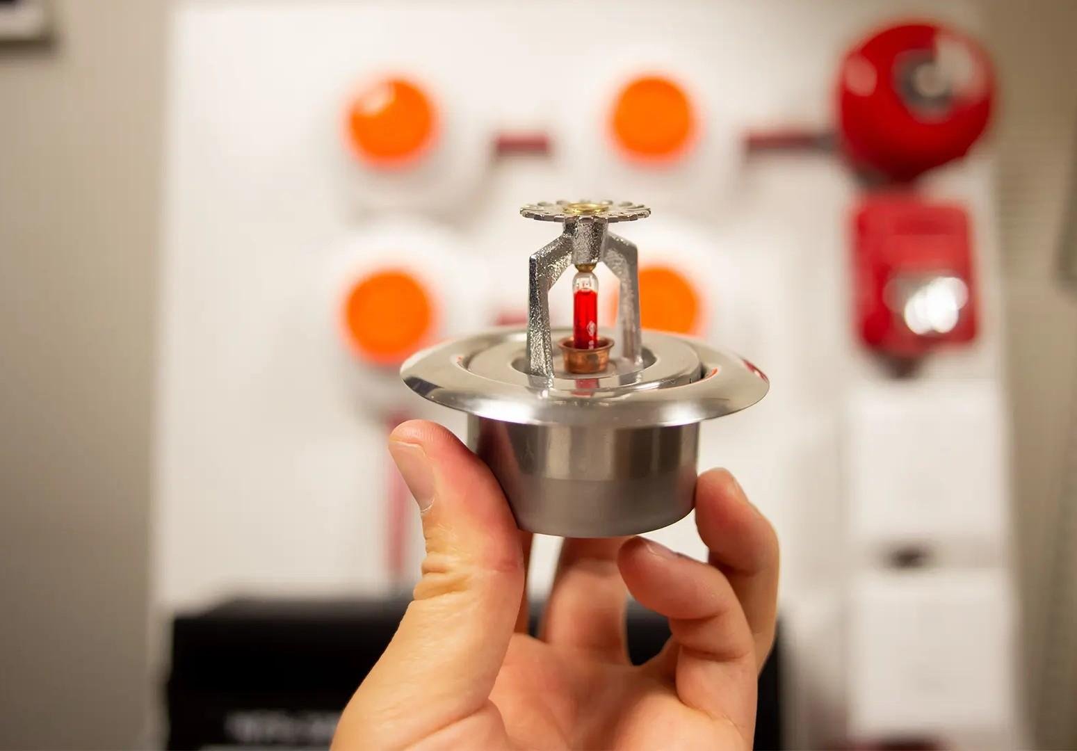 نظمة الإطفاء بالرش الآلي